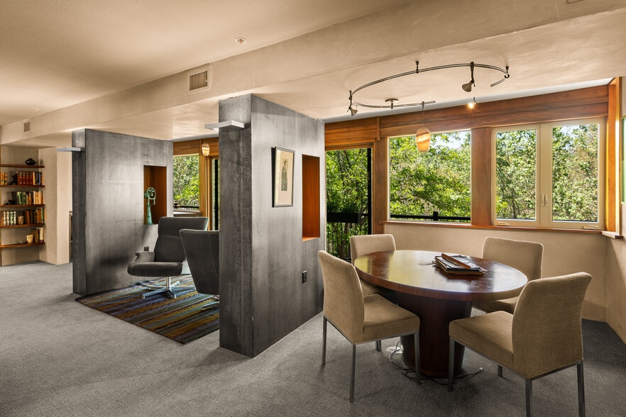 More Photos Of 25 Schnebly Hill Rd, Sedona Freestanding For Sale