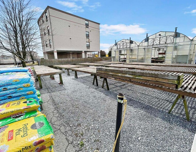 More Photos Of 1422 Main street, Catasauqua General Retail For Sale