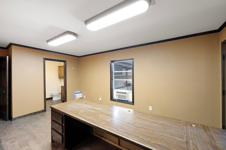 More Photos Of 8411 US Highway 64 W, Russellville Industrial For Sale