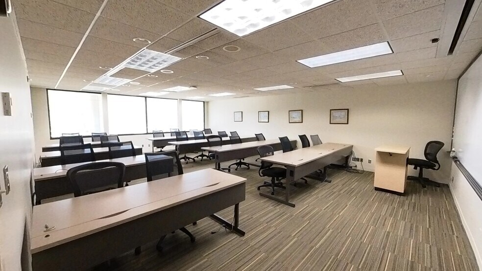 More Photos Of 2000 Bluffs Dr, Lawrence Office For Lease