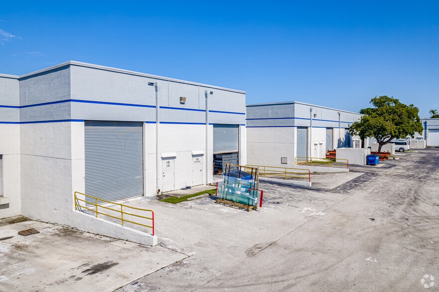 More Photos Of 6601 Lyons Rd, Coconut Creek Unknown For Lease