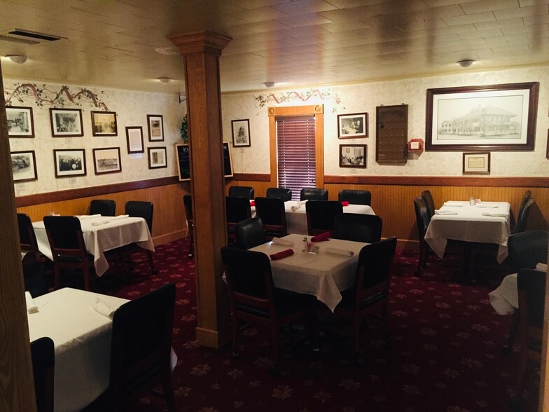 More Photos Of 101 Moore, Moulton Restaurant For Sale