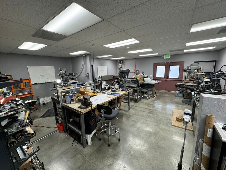 More Photos Of 440 N Central Ave, Campbell Office For Sale