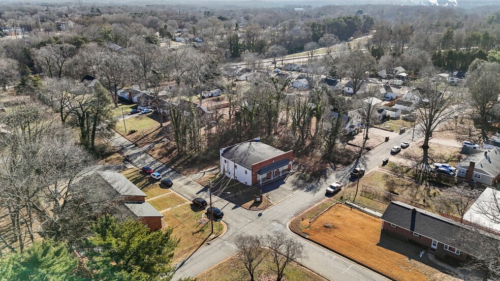 More Photos Of 3305 Stockton St, Winston-Salem Medical For Sale