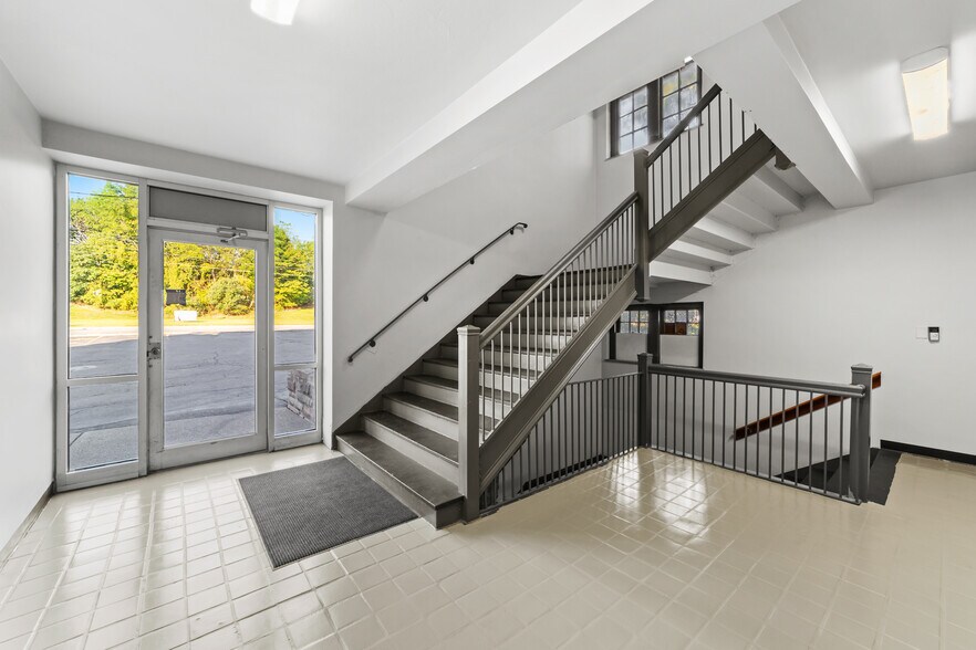 More Photos Of 1105 2nd Ave, Akron Apartments For Sale