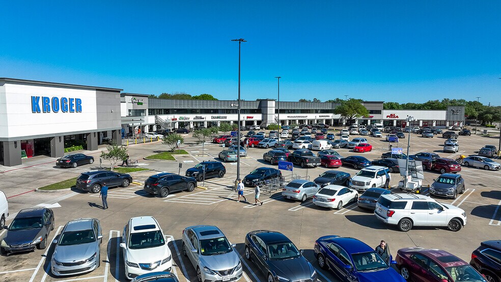 More Photos Of 17194 NE Preston Rd, Dallas Unknown For Lease