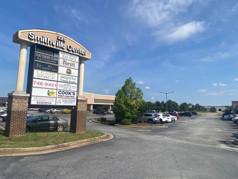 More Photos Of 225 Smithville Church Rd, Warner Robins Storefront For Sale