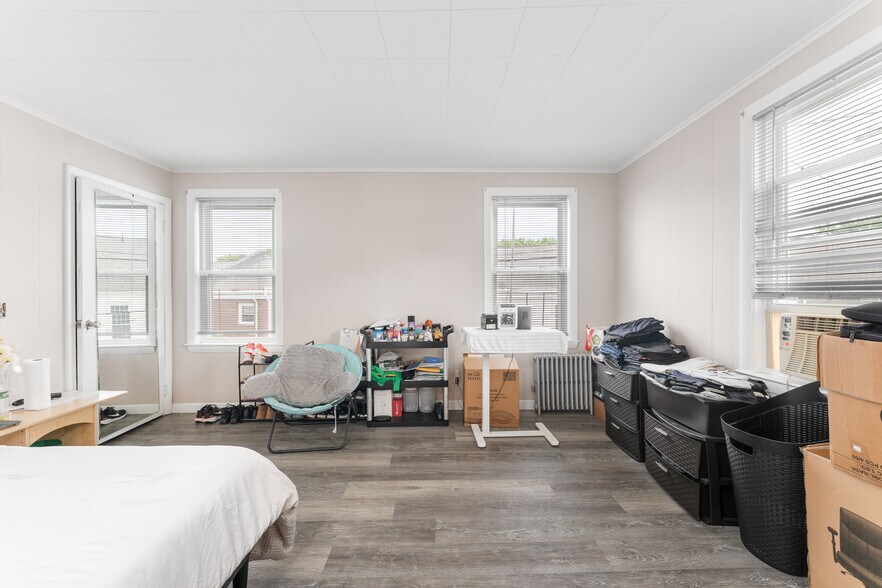 More Photos Of 27 Pike St, West Warwick Storefront Retail Residential For Sale