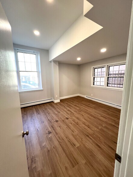 More Photos Of 26 S Church St, West Chester Office For Sale