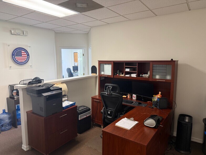 More Photos Of 3005 State Rd 590, Clearwater Office Residential For Lease