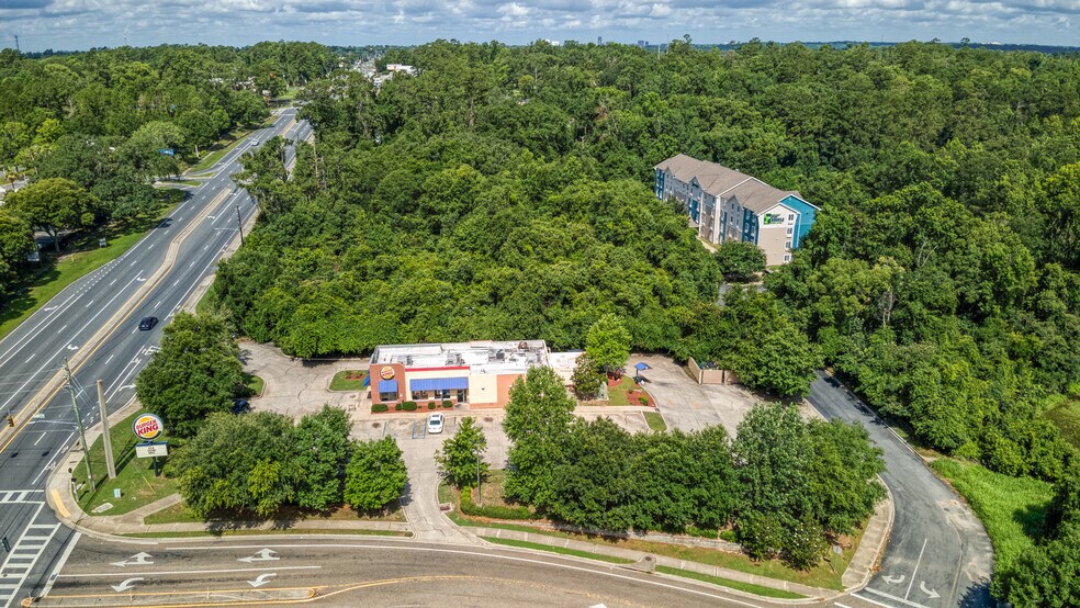 More Photos Of 3570 Apalachee Pky, Tallahassee Fast Food For Lease