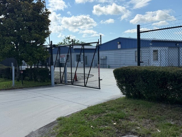 More Photos Of 14 Utility Dr, Palm Coast Industrial For Lease