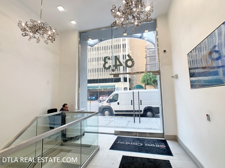 More Photos Of 643 S Olive St, Los Angeles Loft Creative Space For Lease