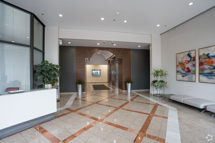 More Photos Of 9801 Westheimer Rd, Houston Office For Lease