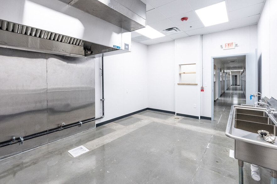 More Photos Of 23119 Colonial Pky, Katy Unknown For Lease