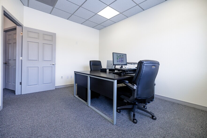 More Photos Of 1965 Dominion Way, Colorado Springs Medical For Lease
