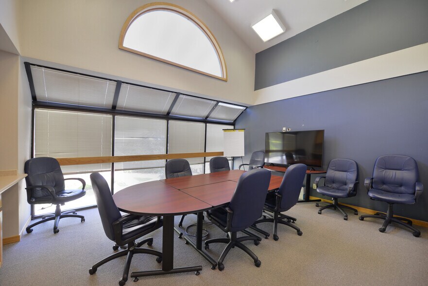 More Photos Of 724 Whalers Way, Fort Collins Office For Sale