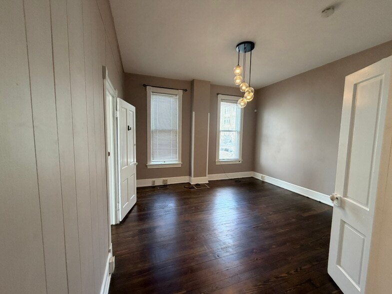 More Photos Of 228 E Washington St, Hagerstown Office Residential For Sale