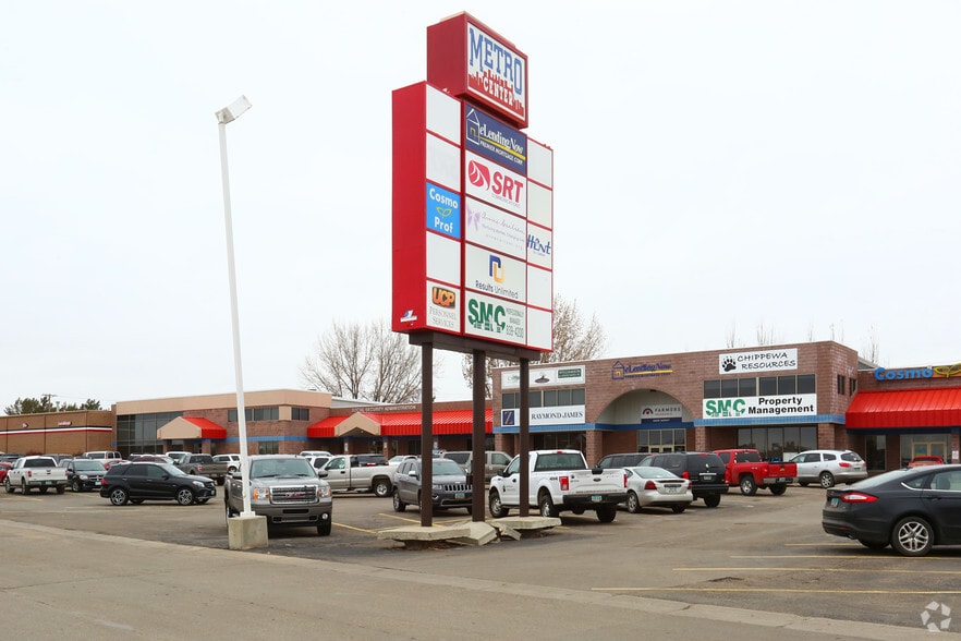 More Photos Of 1308-1420 20th Ave SW, Minot Freestanding For Lease