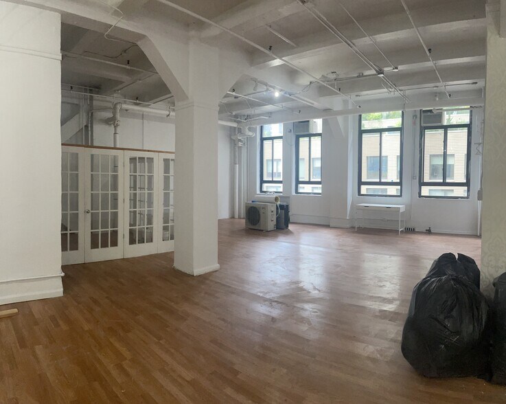 More Photos Of 344 W 38th St, New York Office For Lease