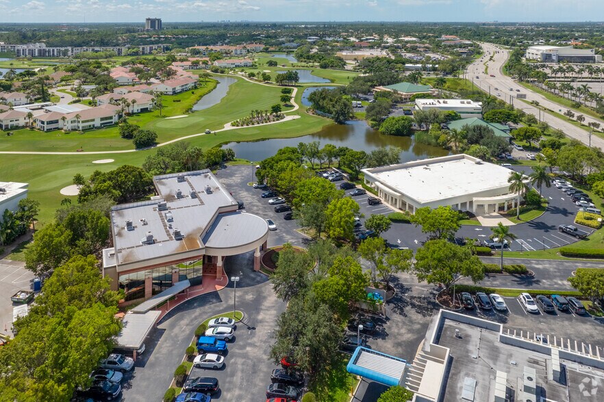 More Photos Of 7800 University Pointe Dr, Fort Myers Office For Sale