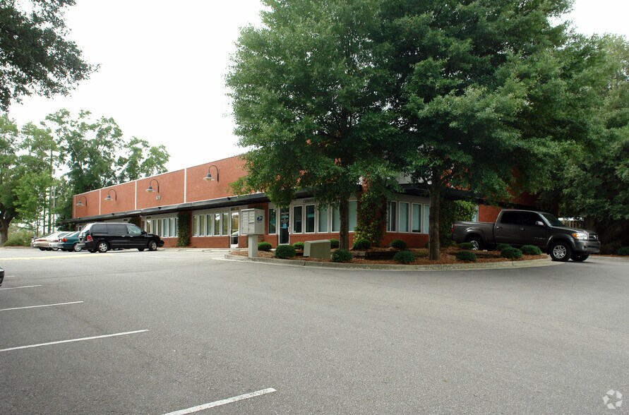 More Photos Of 609 Shipyard Blvd, Wilmington Office For Sale