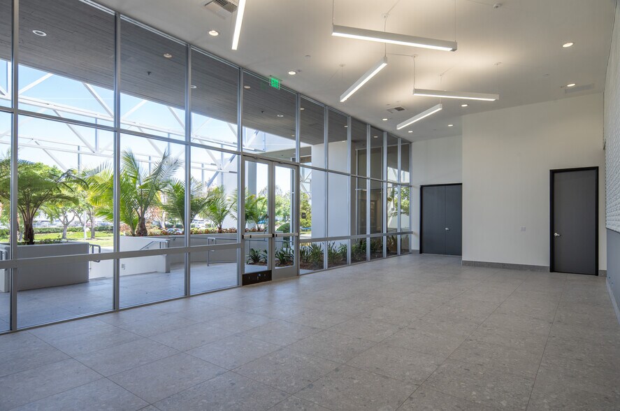 More Photos Of 5 Marconi, Irvine Manufacturing For Lease