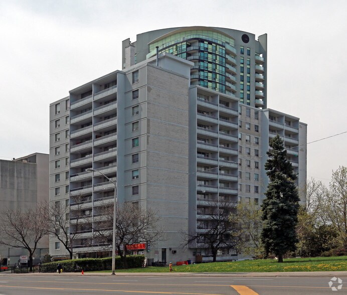 More Photos Of 5754 Yonge St, Toronto Apartments For Sale