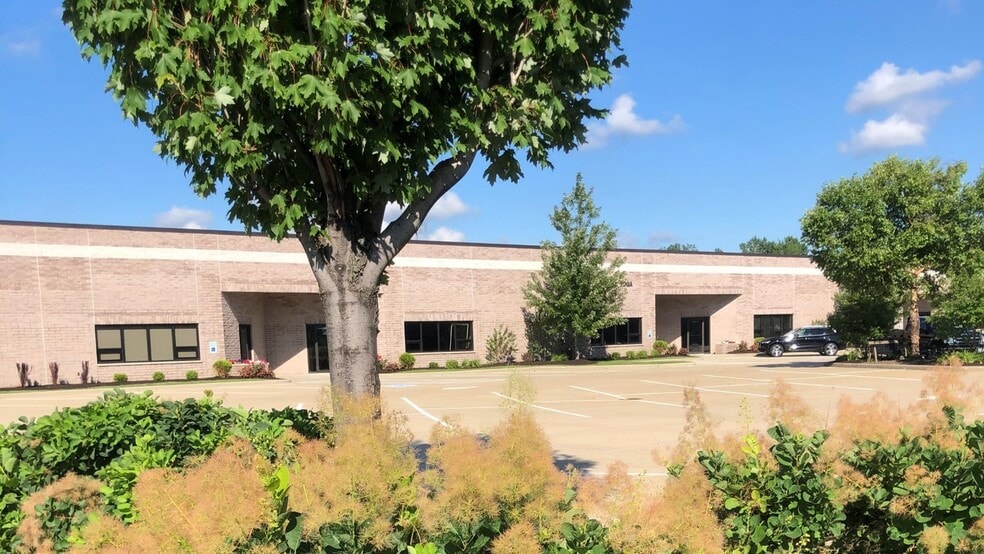 More Photos Of 8613-8623 Tyler Blvd, Mentor Unknown For Lease