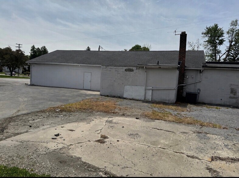 More Photos Of 321 E Adrian St, Blissfield Auto Repair For Sale