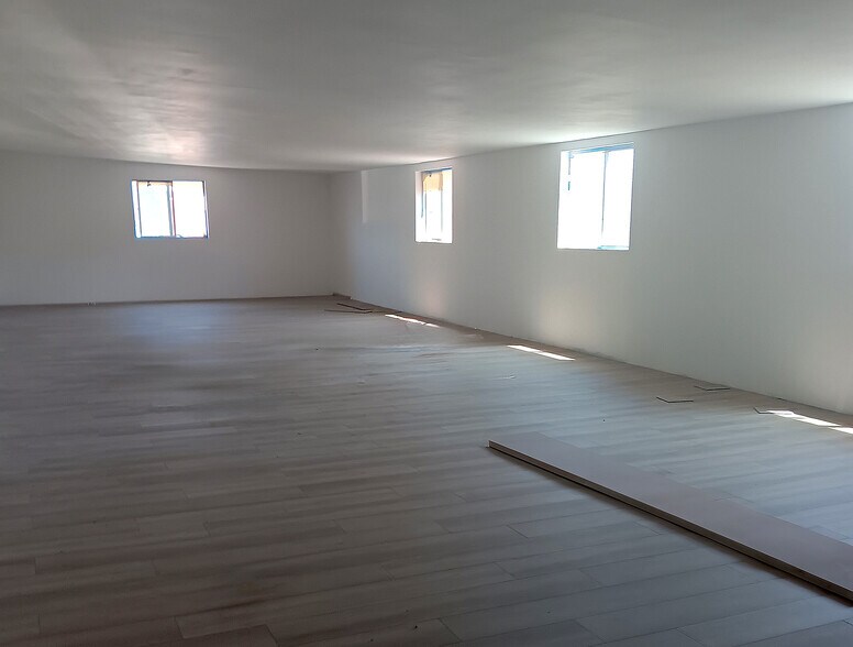 More Photos Of 18020 S Broadway, Gardena Warehouse For Lease