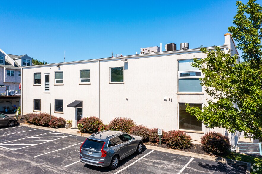 More Photos Of 424 E Elm St, Conshohocken Office For Lease