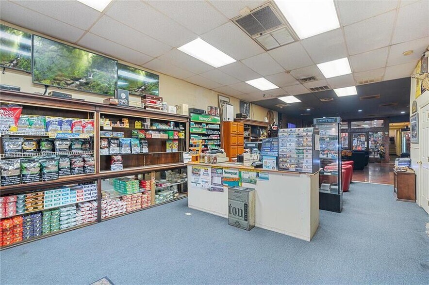 More Photos Of 960 W Hamilton St, Allentown Storefront Retail Residential For Sale