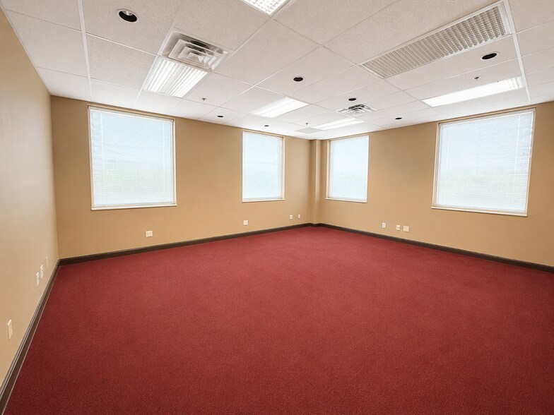 More Photos Of 3320 Perimeter Hill Dr, Nashville Office For Lease