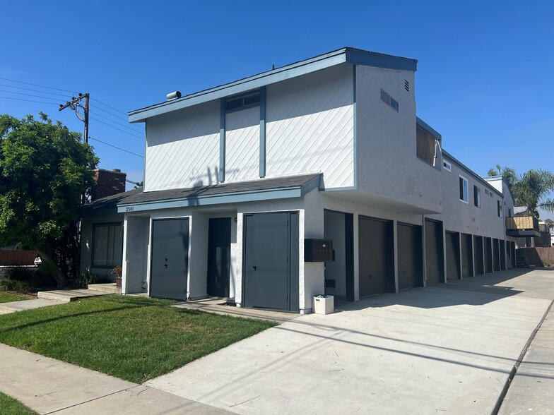 Primary Photo Of 2501 Florida St, Huntington Beach Apartments For Sale