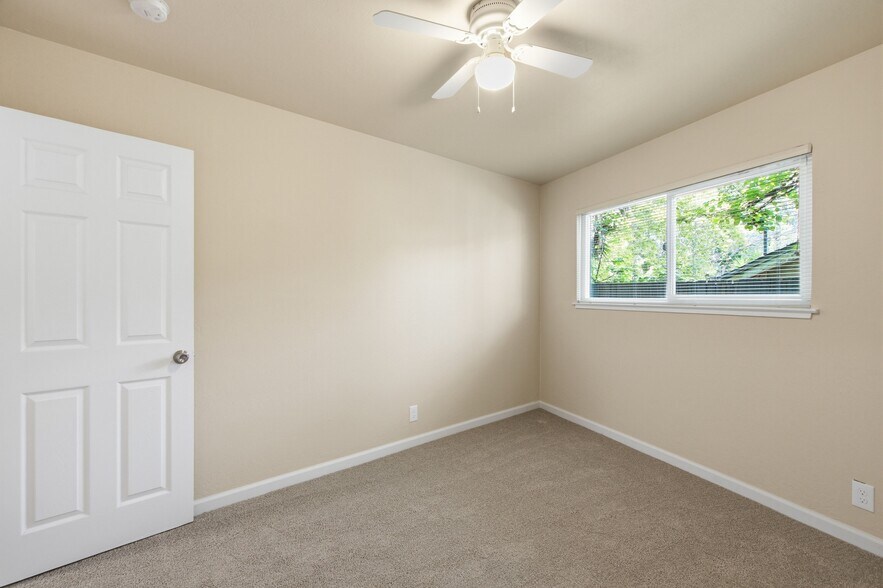 More Photos Of 1255 Woodside Rd, Redwood City Apartments For Sale