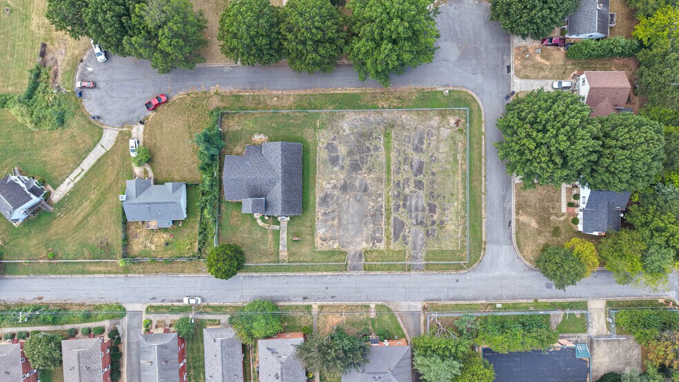 More Photos Of 1326 N Main St, Winston-Salem Specialty For Sale