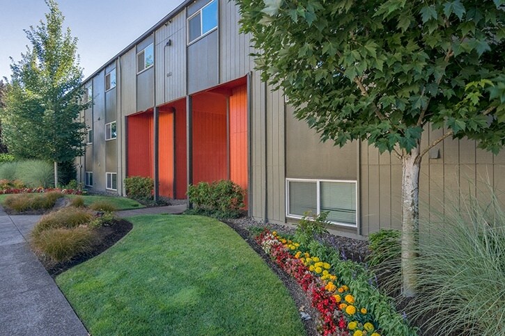 More Photos Of 440 NW 23rd St, Corvallis Apartments For Sale
