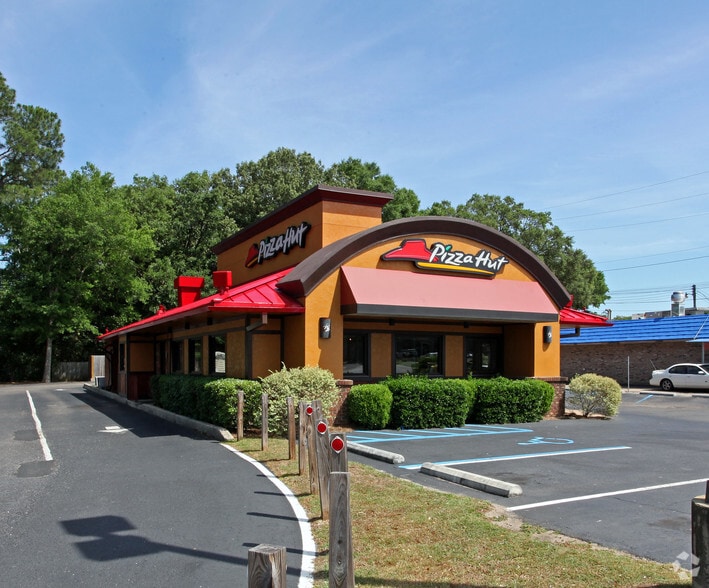 More Photos Of 12 Saraland Blvd N, Saraland Restaurant For Sale