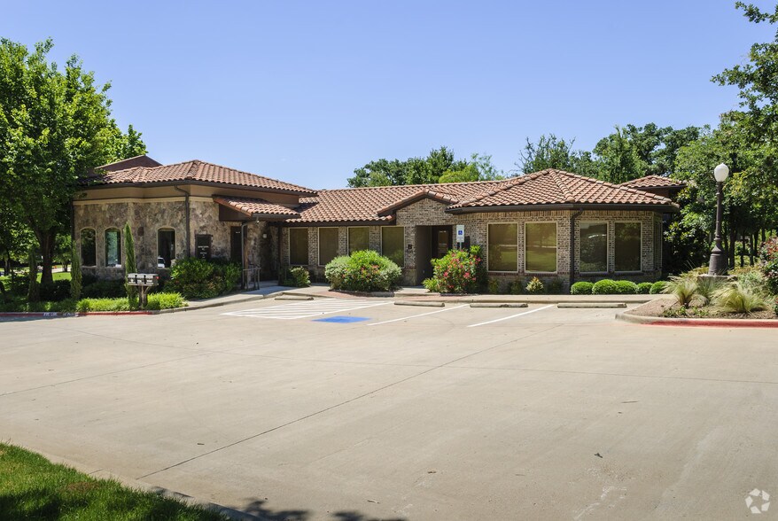 Primary Photo Of 560 N Walnut Creek Dr, Mansfield Office For Lease