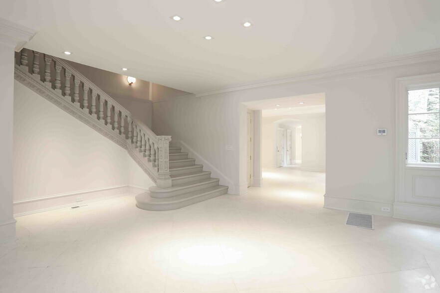 More Photos Of 2230 Massachusetts Ave NW, Washington Office For Sale