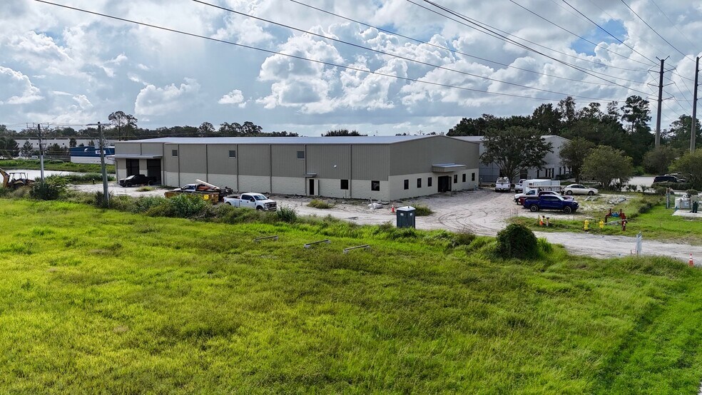 More Photos Of 395 Hickman Dr, Sanford Industrial For Lease