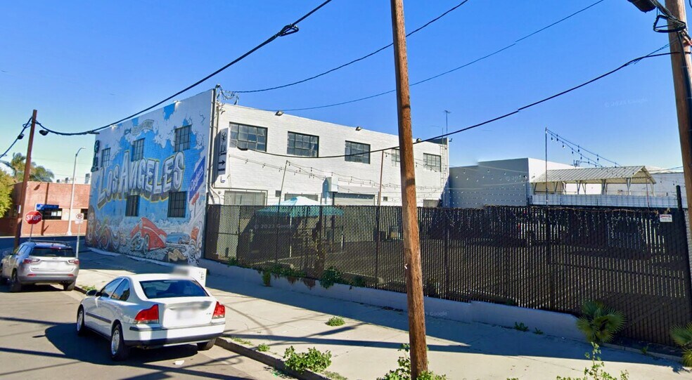 More Photos Of 4324 W Jefferson Blvd, Los Angeles Research And Development For Lease