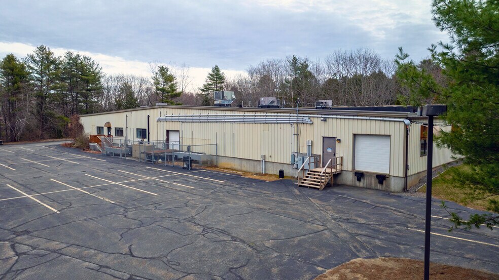 More Photos Of 4 Industrial Pky, Brunswick Manufacturing For Lease