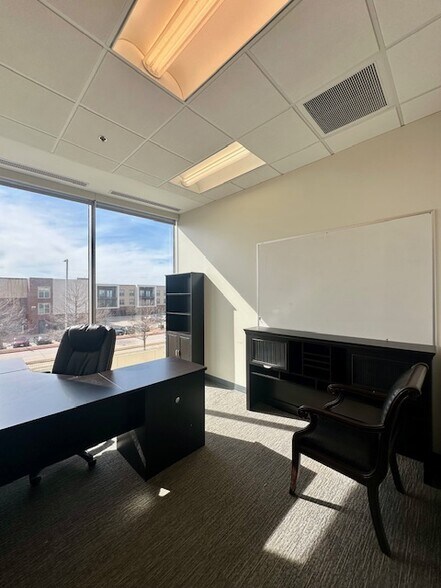 More Photos Of 5900 S Lake Forest Dr, McKinney Office For Lease