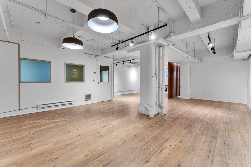 More Photos Of 43-45 Eccles St, Ottawa Office For Sale