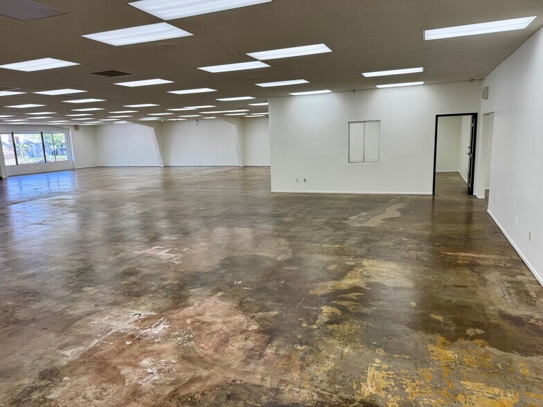 More Photos Of 3881 Van Buren Blvd, Riverside Freestanding For Lease
