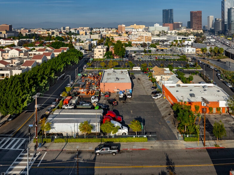 More Photos Of 1337 W 11th Pl, Los Angeles Land For Sale