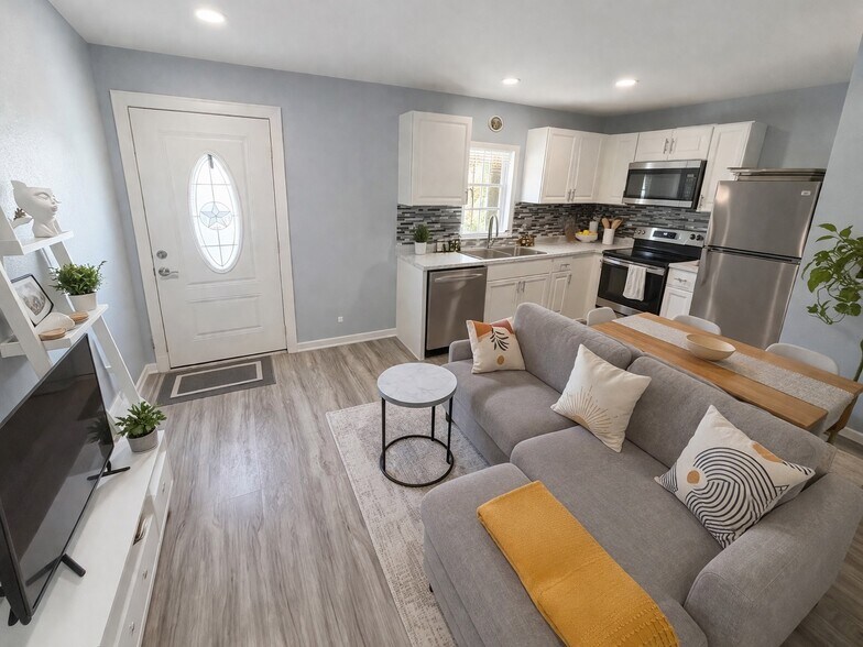 More Photos Of 1322 Avenue L, Galveston Multifamily For Sale