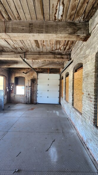 More Photos Of 51 Harding St, Worcester Warehouse For Sale